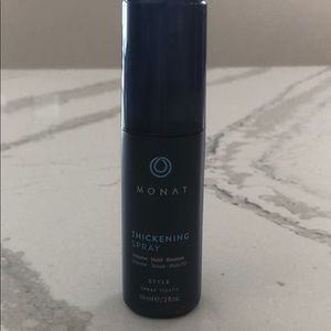 Thickening spray by Monat